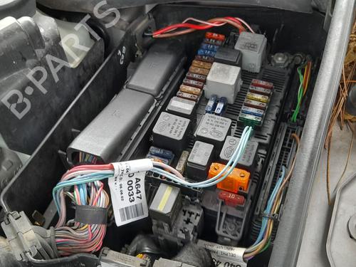 Used Fuse box Fuse box MERCEDES-BENZ E-CLASS (W211) E 270 CDI (211.016) (177 hp) 32707753 32707753