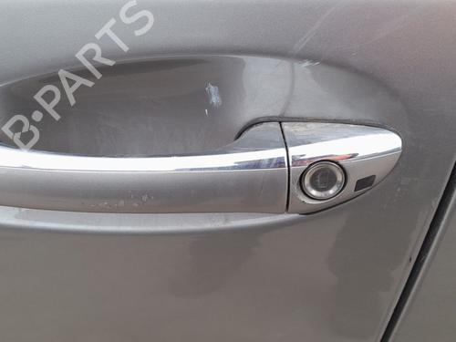 Used Front left exterior door handle MERCEDES-BENZ E-CLASS (W211) E 270 CDI (211.016) (177 hp) 32707725