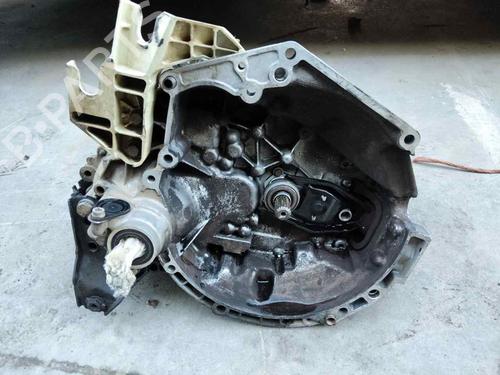 Gearkasse PEUGEOT 207 (WA_, WC_) 1.4 16V (88 hp) 31361843