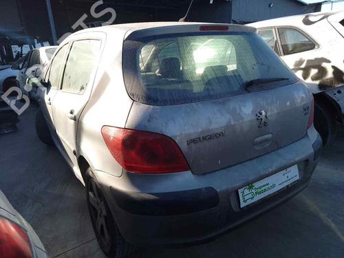 Left headlight PEUGEOT 307 (3A/C) 2.0 HDi 110 | BP26476480C28 