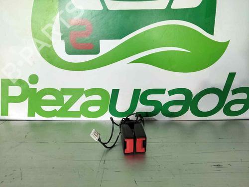 Used Seat buckle PEUGEOT 308 II (LB_, LP_, LW_, LH_, L3_) [2013-2021]  30438078