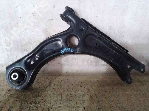 Used Right front suspension arm VW POLO VI (AW1, BZ1, AE1) 1.0 TSI (95 hp) 28469627