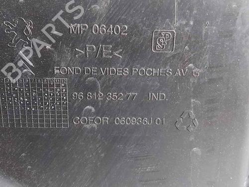 Front left panel PEUGEOT PARTNER Tepee  | BP26478414C58 