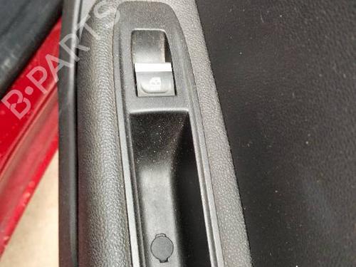 comutador-vidro-tras-direito-renault-clio-v-b7_-2019-38625333 main image