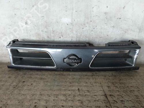 Used Grille NISSAN PRIMERA (P10) 2.0 GT (150 hp) 30298144