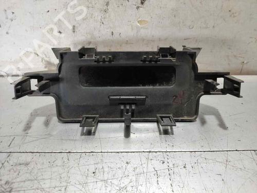Used Display monitor Display monitor RENAULT MEGANE II Saloon (LM0/1_) [2003-2026] 33851806 33851806