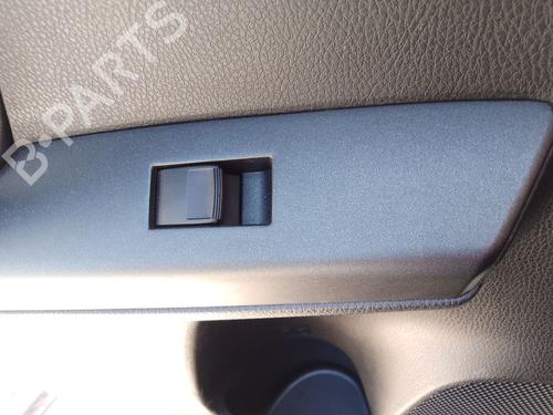 left-rear-window-switch-toyota-rav-4-v-_a5_-_h5_-2018-36275513 main image