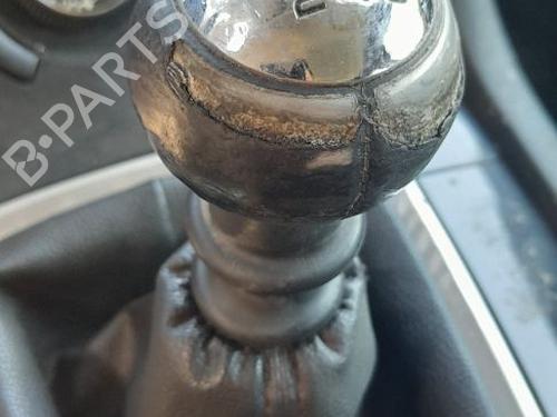 Used Gear lever Gear lever PEUGEOT 5008 (0U_, 0E_) 1.6 HDi (112 hp) 33756011 33756011