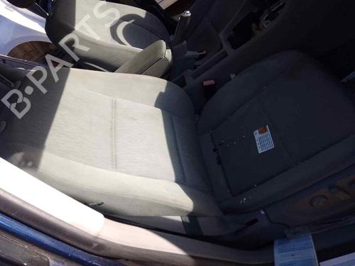 Used Right front seat AUDI A4 B7 Avant (8ED) 2.5 TDI (163 hp) 28453554