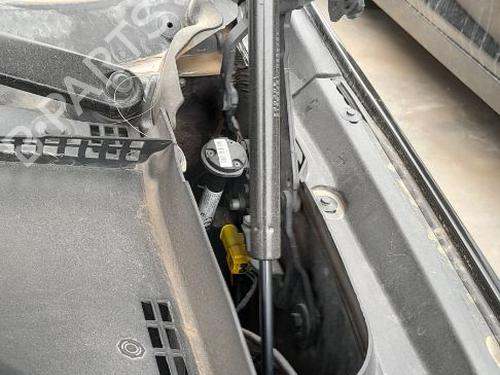 Used Hood lift support BMW 5 Touring (F11) 520 d (184 hp) 32978935