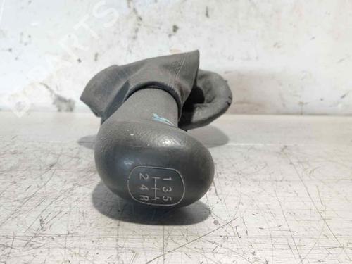 Used Gear lever Gear lever IVECO DAILY III Platform/Chassis 35 S 11,35 C 11 (A2FC13AA, A6FBU4AB, A2NB14A1, A2ND13A1,... (106 hp) 33657698 33657698