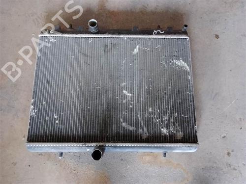 Used Water radiator Water radiator 37401742 37401742