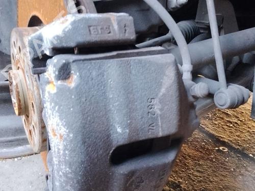 Used Right front brake caliper SKODA SUPERB II (3T4) 2.0 TDI 16V (140 hp) 32234281