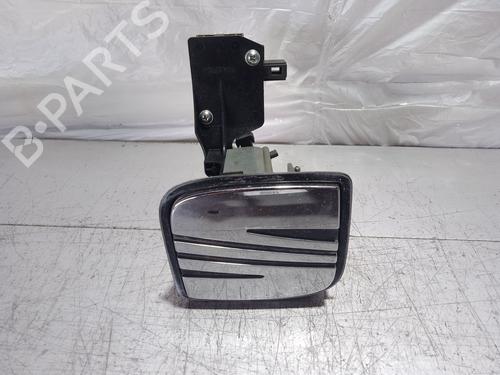 Used Tailgate handle Tailgate handle 37030175 37030175