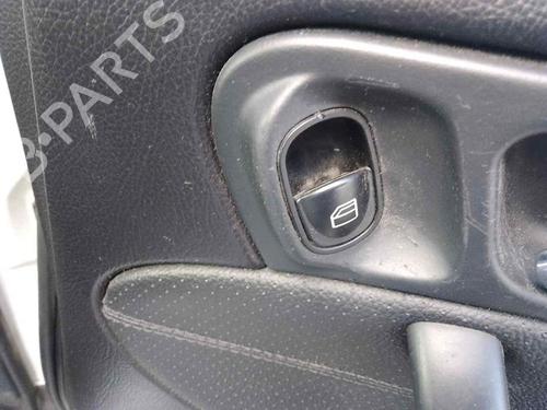 Used Right rear window switch MERCEDES-BENZ C-CLASS T-Model (S203) C 180 Kompressor (203.246) (143 hp) 28457245