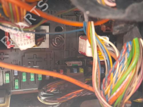 Used Fuse box Fuse box PEUGEOT 5008 (0U_, 0E_) 1.6 HDi (112 hp) 33709766 33709766
