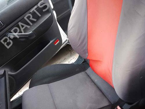 Used Right front seat VW GOLF IV (1J1) [1997-2008]  28467508
