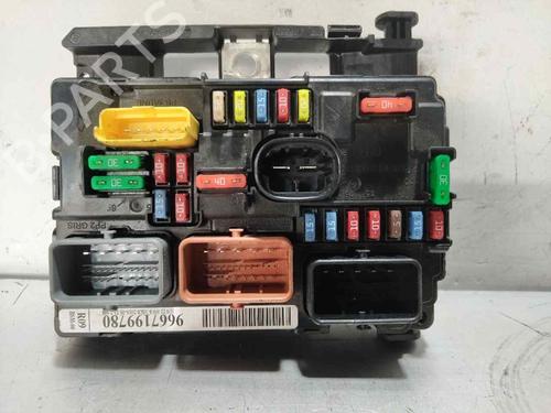 Used Fuse box Fuse box CITROËN C3 II (SC_) [2009-2026] 28470078 28470078