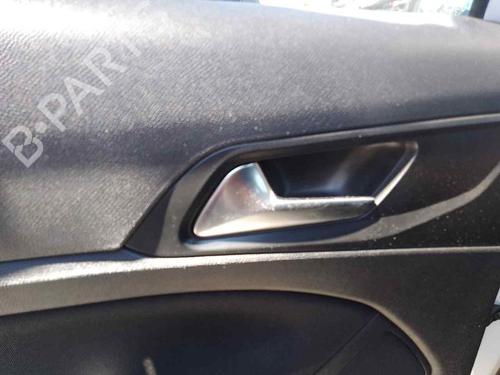 Used Rear left interior door handle PEUGEOT 308 SW II (LC_, LJ_, LR_, LX_, L4_) 1.2 THP 130 (131 hp) 28457374