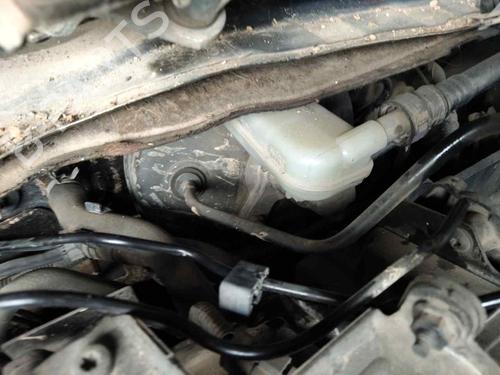 Used Brake master cylinder Brake master cylinder FORD FIESTA VI (CB1, CCN) 1.4 TDCi (70 hp) 32300089 32300089