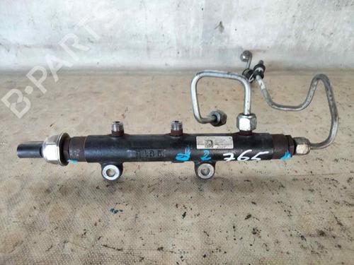 Used Injection rail LAND ROVER DISCOVERY III (L319) [2004-2009]  29822500