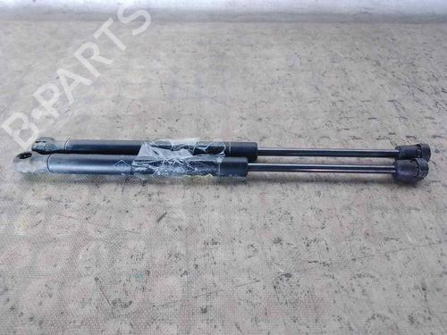 Used Tailgate lift support RENAULT MEGANE II Saloon (LM0/1_) [2003-2025]  26469642