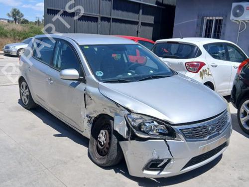 Used Left front driveshaft Left front driveshaft KIA CEE'D Hatchback (ED) [2006-2012] 35977522 35977522