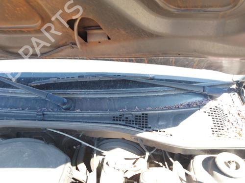 front-windshield-wiper-arm-dacia-sandero-2008-36142010 main image