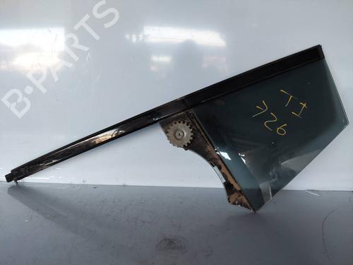 Panel rude bagtil venstre Panel rude bagtil venstre 39385371 39385371