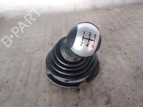 Used Shift knob FORD FIESTA V (JH_, JD_) 1.3 (60 hp) 26470768