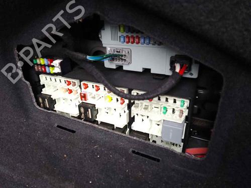 Used Fuse box JAGUAR XF I (X250) [2008-2015]  28464671