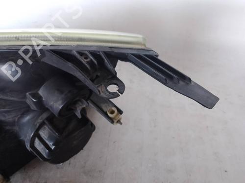 Right headlight FORD FIESTA V (JH_, JD_) 1.4 16V | BP26475510C29 