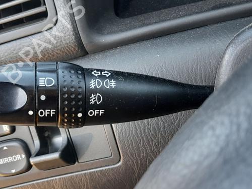 Used Switch Switch TOYOTA COROLLA Saloon (_E12_) 2.0 D-4D (CDE120_, CDE120R) (90 hp) 33169174 33169174