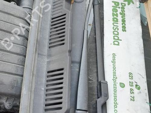 front-windshield-wiper-arm-skoda-citigo-nf1-2011-2012-2013-2014-2015-2016-2017-2018-2019-32683344 main image