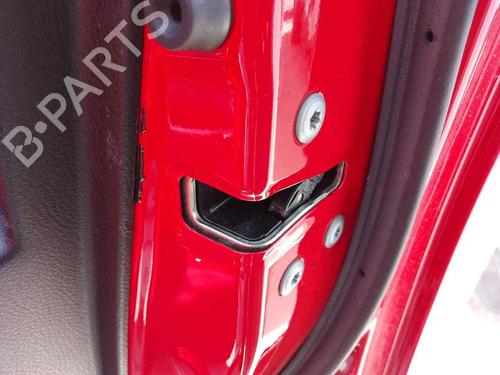 Used Front right lock TOYOTA YARIS (_P13_) 1.5 (NSP131_) (112 hp) 28461138