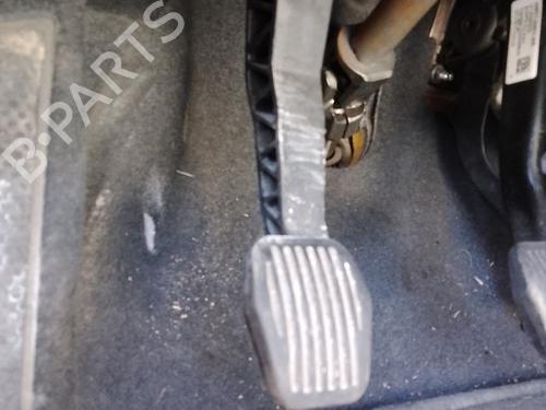 Pedal embrague Pedal embrague VOLVO C30 (533) 1.6 D (109 hp) 36641680 36641680