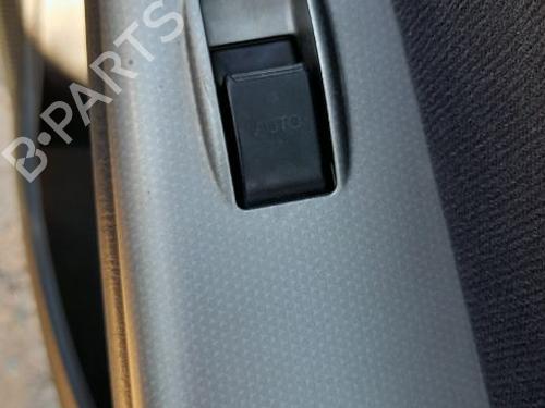 Used Right front window switch TOYOTA COROLLA Saloon (_E12_) 2.0 D-4D (CDE120_, CDE120R) (90 hp) 33169197