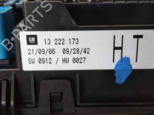 Fuse box OPEL ASTRA H (A04) 1.9 CDTI (L48) | BP26480251E1 