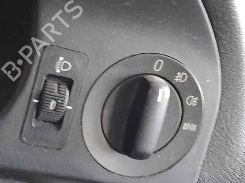 Used Headlight switch BMW 5 (E39) 520 i (150 hp) 28453345