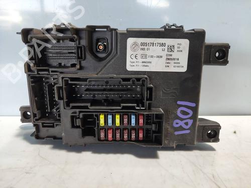 Used Fuse box Fuse box 38445051 38445051