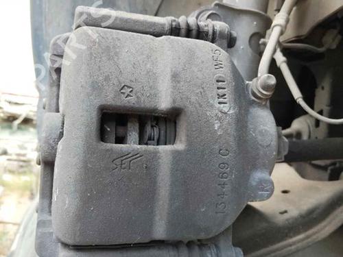 Used Right front brake caliper CHRYSLER PT CRUISER (PT_) [2000-2010]  29278635