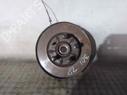 Used Right front steering knuckle LAND ROVER FREELANDER I (L314) [1998-2006]  26480788