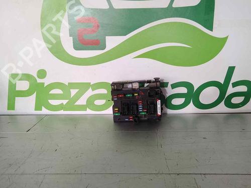Used Fuse box PEUGEOT 206+ (2L_, 2M_) 1.1 (60 hp) 31068166