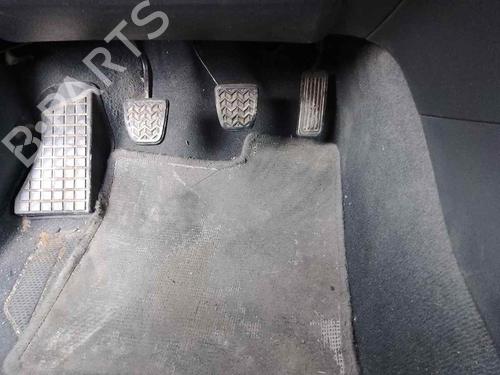 Used Break pedal TOYOTA AVENSIS (_T25_) 2.2 D-4D (ADT251_, ADT251R) (150 hp) 28457894