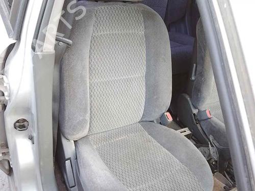 Used Right front seat HYUNDAI SANTA FÉ I (SM) 2.0 CRDi (113 hp) 28451694