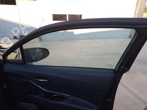 Used Front right door window Front right door window 37710742 37710742