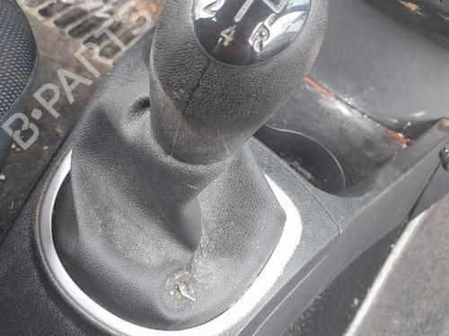 Used Gear lever RENAULT CLIO III (BR0/1, CR0/1) [2005-2014]  33026020