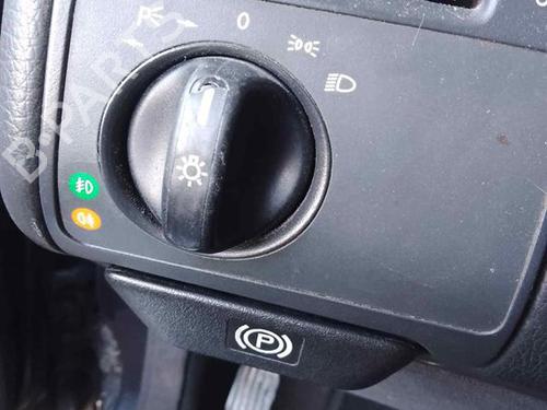 Commande de phare MERCEDES-BENZ E-CLASS (W210) E 320 CDI (210.026) (197 hp) 28465381