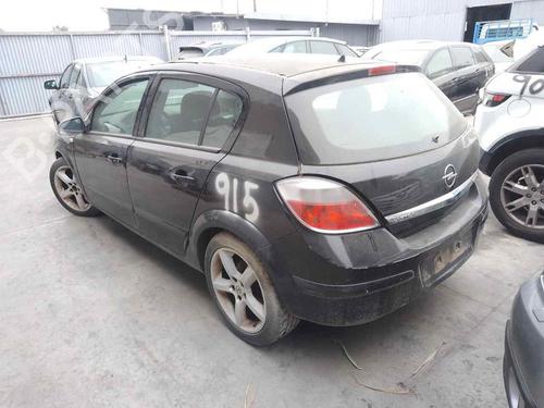 Used Rear axle OPEL ASTRA H (A04) [2004-2014]  28470221