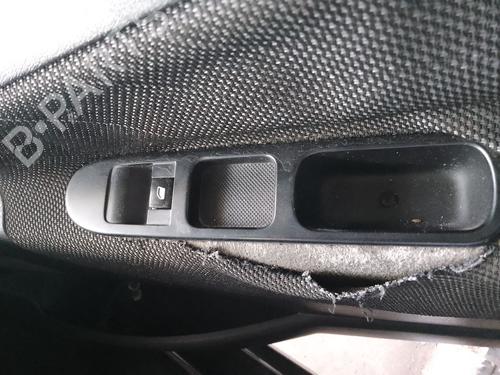 Used Right front window switch PEUGEOT 207 (WA_, WC_) 1.4 16V (88 hp) 32115278